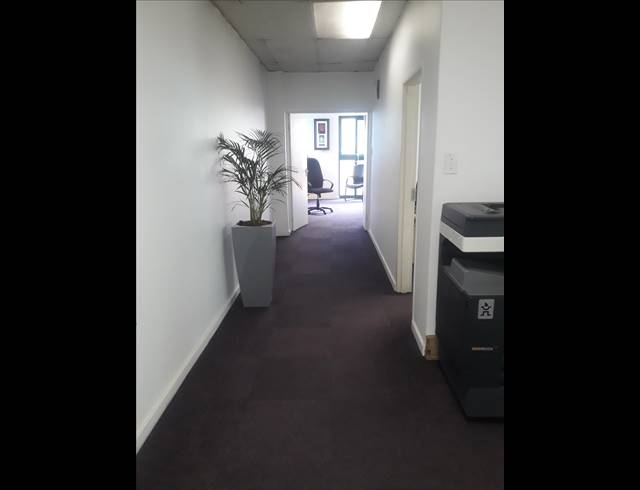 1,796M² WAREHOUSE SOLD IN JET PARK